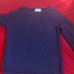 Old navy knitted sweater (never worn)